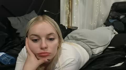 margot_robbie7 online show from 02-21-25, 04:18