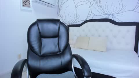 Margot  online show from 01-31-25, 12:07