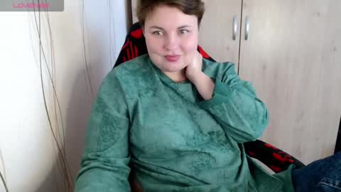 Mari online show from 10-27-25, 06:50