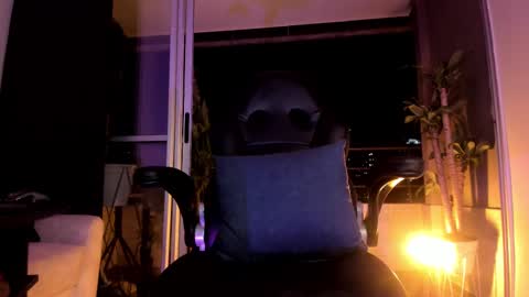 Maria Isabell  online show from 02-22-25, 04:18