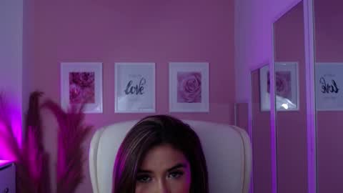 Snapshot of maria_jones chatting on 12-12-24, 02:11 Instagram soymj01 online show from 12-12-24, 02:11