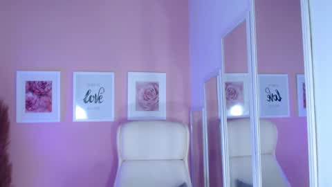 Snapshot of maria_jones chatting on 12-26-24, 04:36 Instagram soymj01 online show from 12-26-24, 04:36