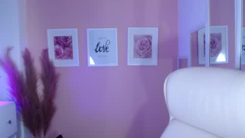 Snapshot of maria_jones chatting on 01-09-25, 02:18 Instagram soymj01 online show from 01-09-25, 02:18