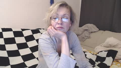 Mari online show from 12-04-24, 06:22