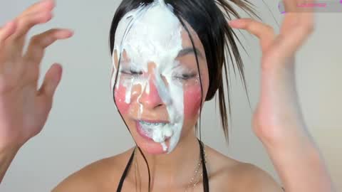 S O F I A  model independent online show from 01-27-25, 11:32