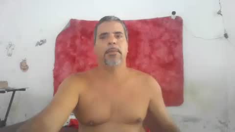 Snapshot of mariaevamotta5 chatting on 02-12-26, 11:16 casal delicia online show from 02-12-26, 11:16