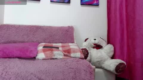 Snapshot of mariam_schubert chatting on 03-11-25, 02:51 mariam_schubert online show from 03-11-25, 02:51