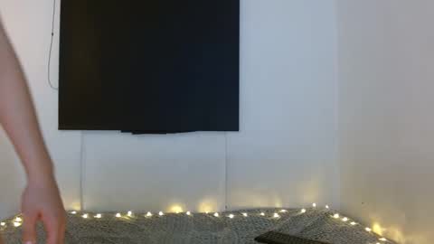 Snapshot of mariamcalad chatting on 12-22-24, 10:28 Mariam Calad online show from 12-22-24, 10:28