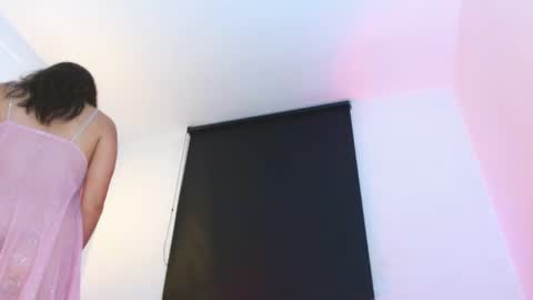 Snapshot of mariamcalad chatting on 02-19-25, 04:12 Mariam Calad online show from 02-19-25, 04:12