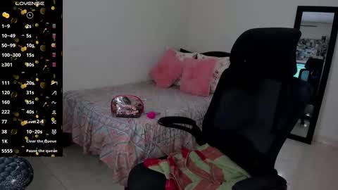   Mariam Castiblanco online show from 02-01-25, 03:19