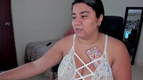   Mariam Castiblanco online show from 02-04-25, 12:08