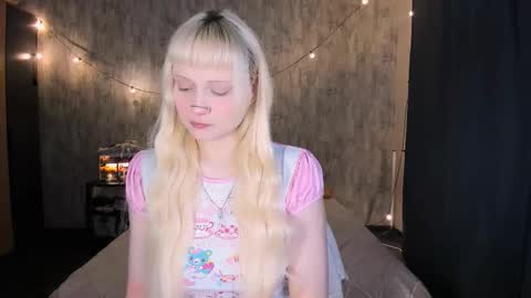 Maria online show from 12-15-25, 04:50