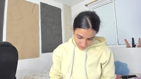 Marian online show from 11-22-25, 10:36