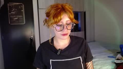 Mariana online show from 12-14-25, 01:11