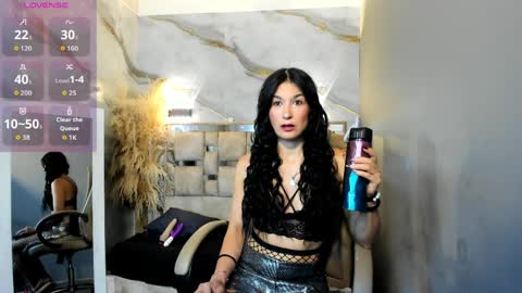 Mariana online show from 03-31-26, 11:54