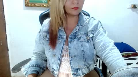 Snapshot of mariana995649 chatting on 02-07-25, 04:35 mariana995649 online show from 02-07-25, 04:35
