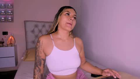 Mariana Roe online show from 03-11-25, 12:54