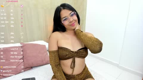Snapshot of mariana_allen chatting on 12-08-24, 06:33 Mariana Allen online show from 12-08-24, 06:33