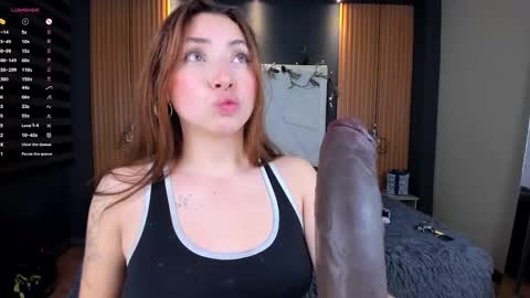 Mariana Castro online show from 01-04-25, 07:34