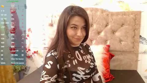 Mariana online show from 01-10-26, 04:42