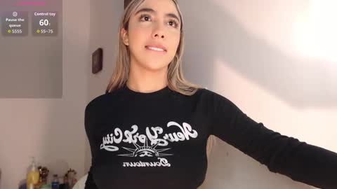 Mariana online show from 09-25-25, 12:14