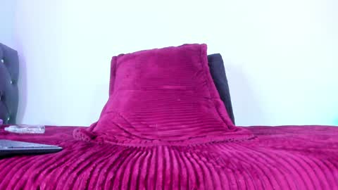 Snapshot of mariana_preciado chatting on 02-07-25, 06:02 Mariana Preciado online show from 02-07-25, 06:02