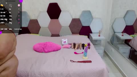 mariana online show from 09-23-25, 05:49