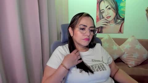 Mariana Lopez online show from 11-29-25, 01:19