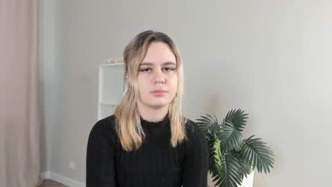 Snapshot of marianbramblett chatting on 01-10-26, 06:04 Mendy online show from 01-10-26, 06:04