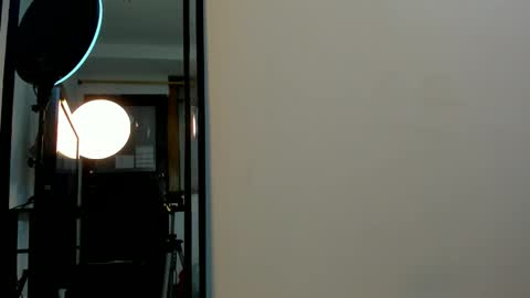 Marianee Rousse  online show from 12-18-25, 11:38