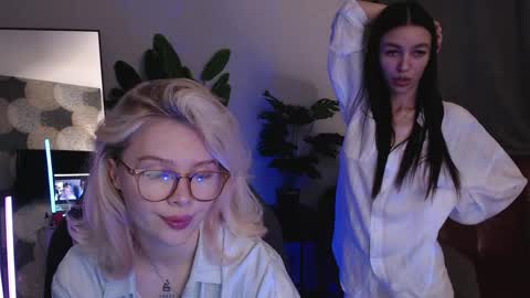 marianna_meow246 online show from 04-16-26, 07:14