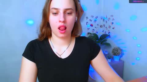 Mariia online show from 10-27-25, 01:26