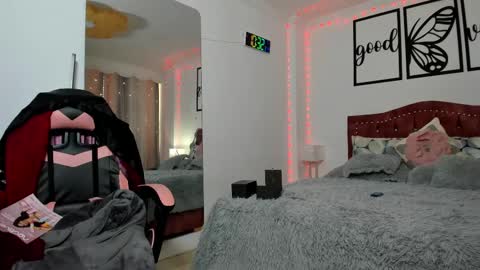 marie online show from 03-12-25, 03:29