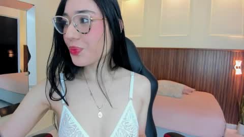 MARIE  online show from 04-17-26, 12:30