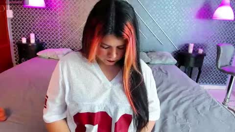 Snapshot of mariee_bloom chatting on 02-28-26, 03:07 Marie online show from 02-28-26, 03:07