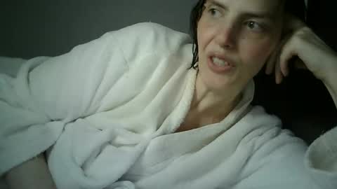 Snapshot of mariejojo chatting on 11-17-25, 01:50 Mariejojo online show from 11-17-25, 01:50