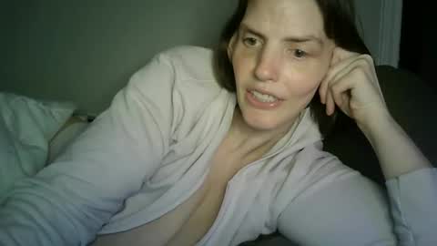 Snapshot of mariejojo chatting on 12-21-25, 01:29 Mariejojo online show from 12-21-25, 01:29