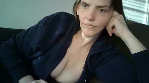 Snapshot of mariejojo chatting on 01-16-26, 03:05 Mariejojo online show from 01-16-26, 03:05