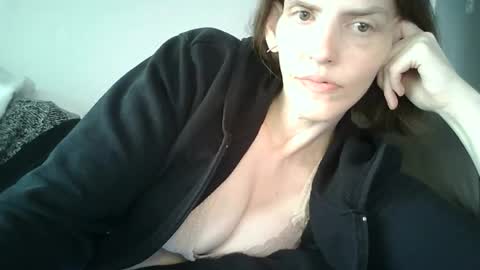 Snapshot of mariejojo chatting on 02-08-26, 04:21 Mariejojo online show from 02-08-26, 04:21