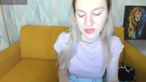 Snapshot of mariel_brown chatting on 01-03-25, 01:58 mariel_brown online show from 01-03-25, 01:58