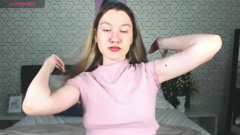 Snapshot of mariel_brown chatting on 01-06-25, 02:58 mariel_brown online show from 01-06-25, 02:58