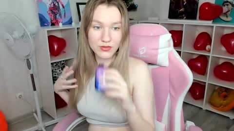 Snapshot of mariel_brown chatting on 02-12-25, 07:55 mariel_brown online show from 02-12-25, 07:55