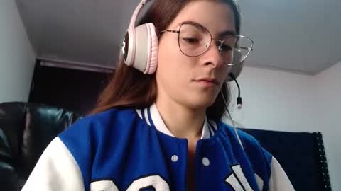 Mariie online show from 01-22-25, 03:07