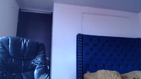 Mariie online show from 02-15-25, 07:50