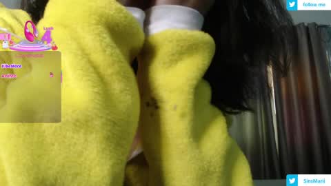 Snapshot of mariel_sins21 chatting on 05-23-26, 05:39 Mariie online show from 05-23-26, 05:39
