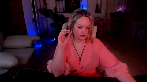 Snapshot of mariemlui chatting on 11-05-25, 03:34 mariemlui online show from 11-05-25, 03:34