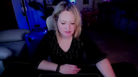 Snapshot of mariemlui chatting on 11-07-25, 02:50 mariemlui online show from 11-07-25, 02:50