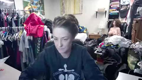 Snapshot of mariewaters chatting on 03-10-25, 04:28 Marie Ann Waters online show from 03-10-25, 04:28