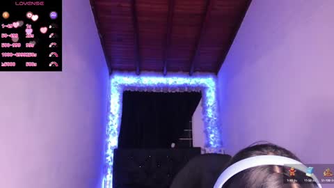 Mariana Hasper online show from 12-04-24, 02:20