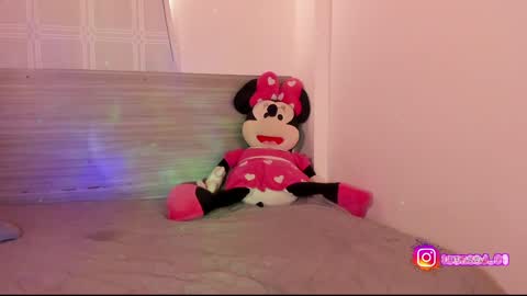 Snapshot of marijaneh chatting on 12-02-24, 12:51 Luna Dulk online show from 12-02-24, 12:51